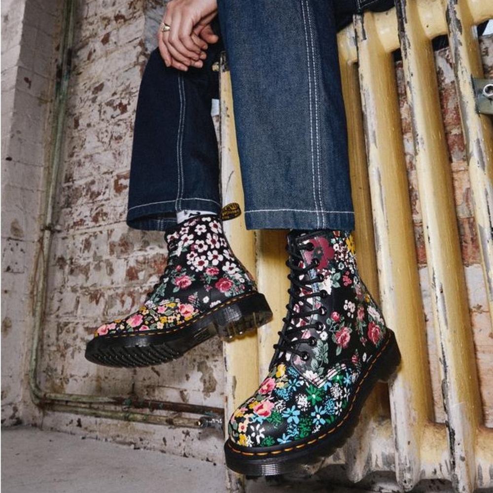 1460 Pascal Multicolored Floral Mash Up Leather Lace Up Combat Boots Size 5